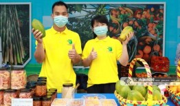 广西湖南吃瓜群众,夏日炎炎，瓜香四溢！”