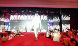 吃瓜群众大戏开幕,揭秘娱乐圈风云变幻