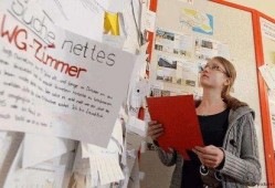 德国吃瓜犯法吗,吃瓜也能犯法？揭秘奇特法律背后的真相