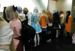 女装大佬吃瓜视频,揭秘网络红人的真实生活