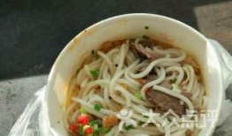 桂林米粉吃瓜,一勺入魂，揭秘网红美食背后的吃瓜故事