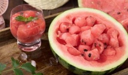 夏凉吃瓜,夏凉吃瓜，清凉一夏