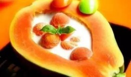 女生每天都回复个吃瓜,女生每日一瓜的甜蜜生活