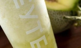 泡个茶再吃瓜,品味人生，瓜果共享时光