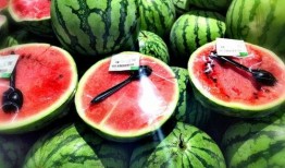 小咔吃瓜,揭秘娱乐圈那些不为人知的幕后故事