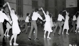 校园跳舞吃瓜事故视频,一场意外引发的校园风波