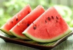 吃瓜留中间,聚焦事件核心，洞察真相本质