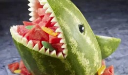 郑在秀吃瓜,揭秘娱乐圈背后的那些事儿